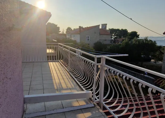 בית נופש Roza Mirce